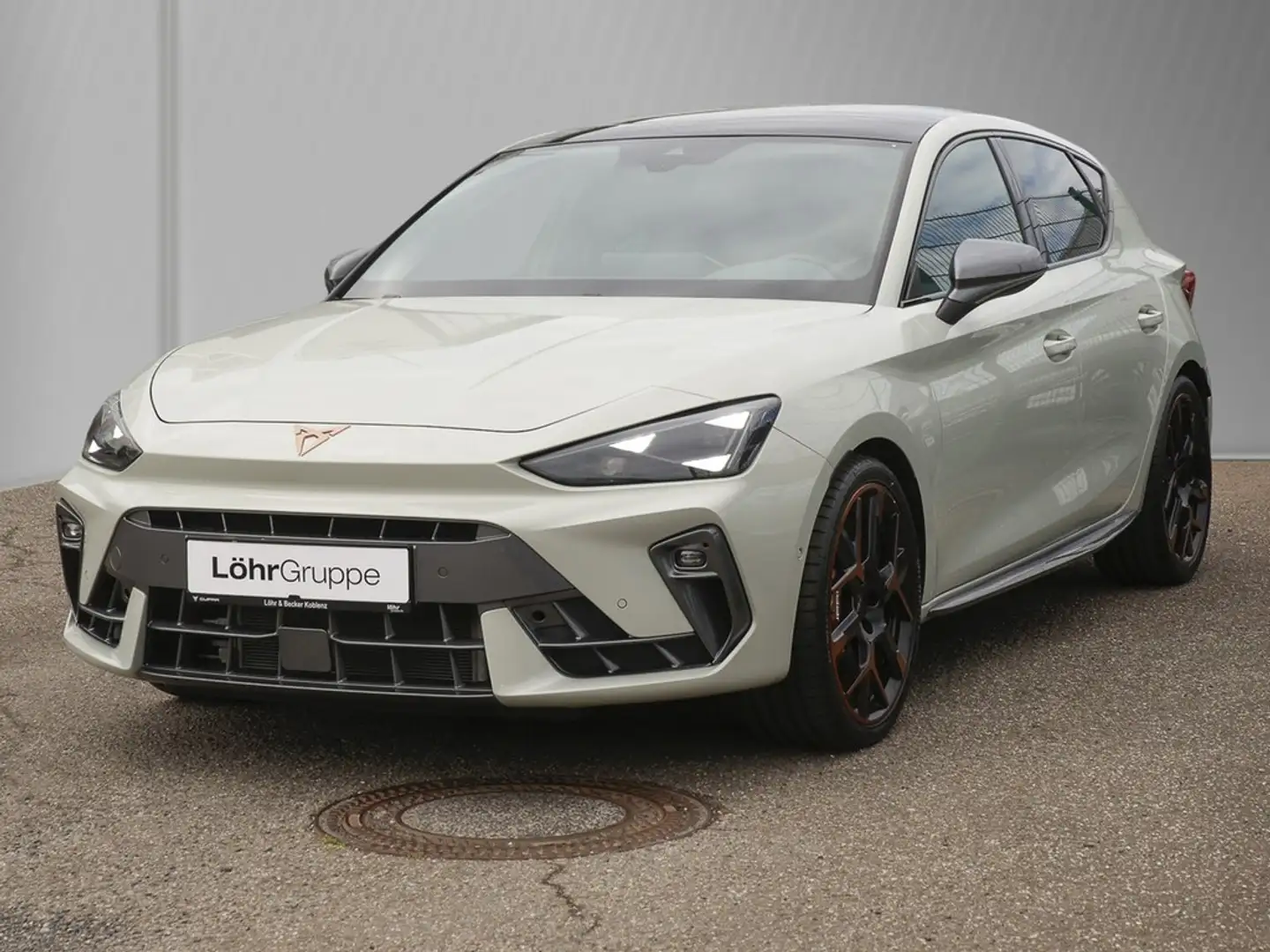 CUPRA Leon 2.0 TSI DSG Extreme VZ Pano/Schalensitze Grijs - 2