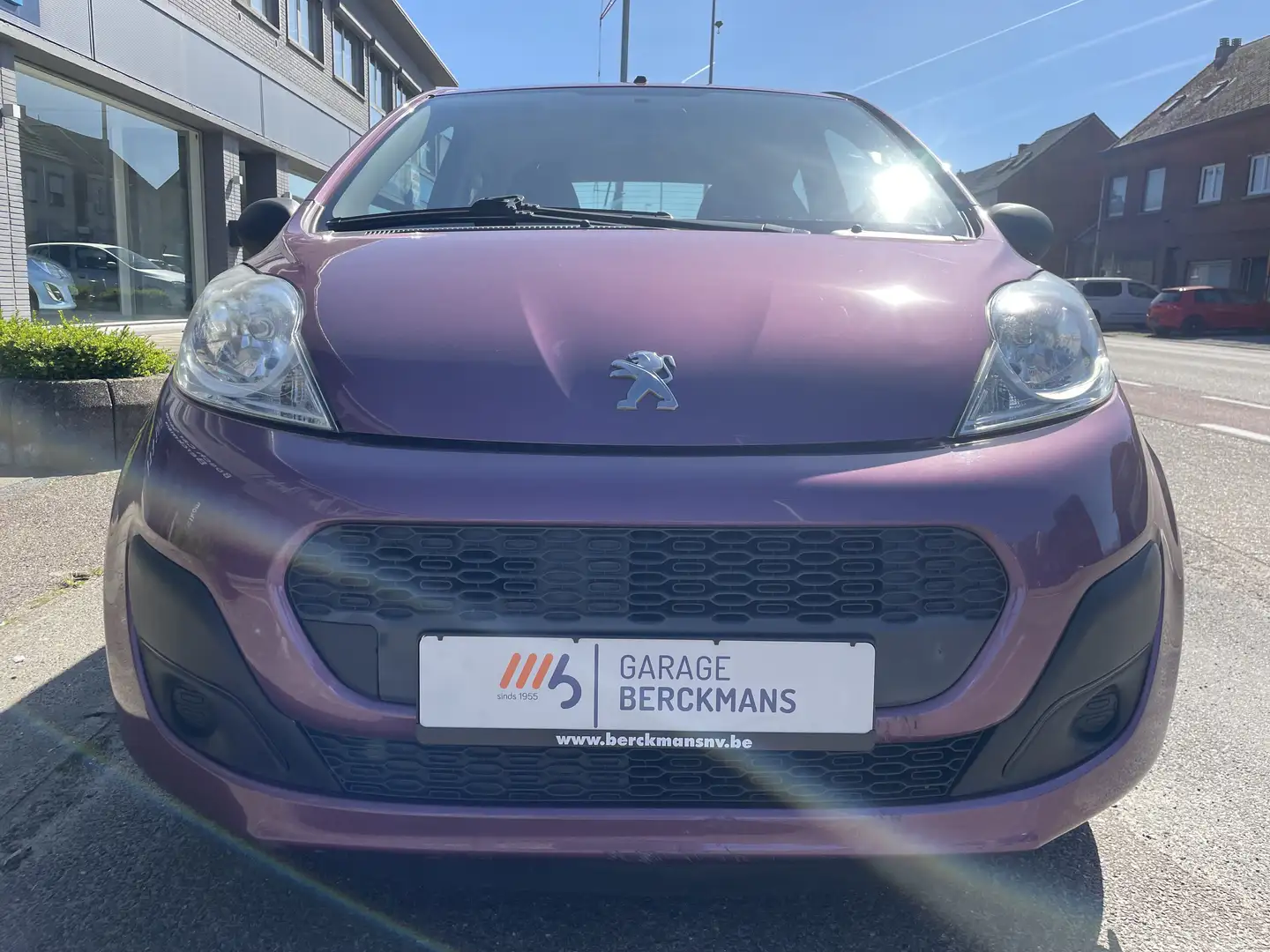 Peugeot 107 1.0 Benzine Violett - 2