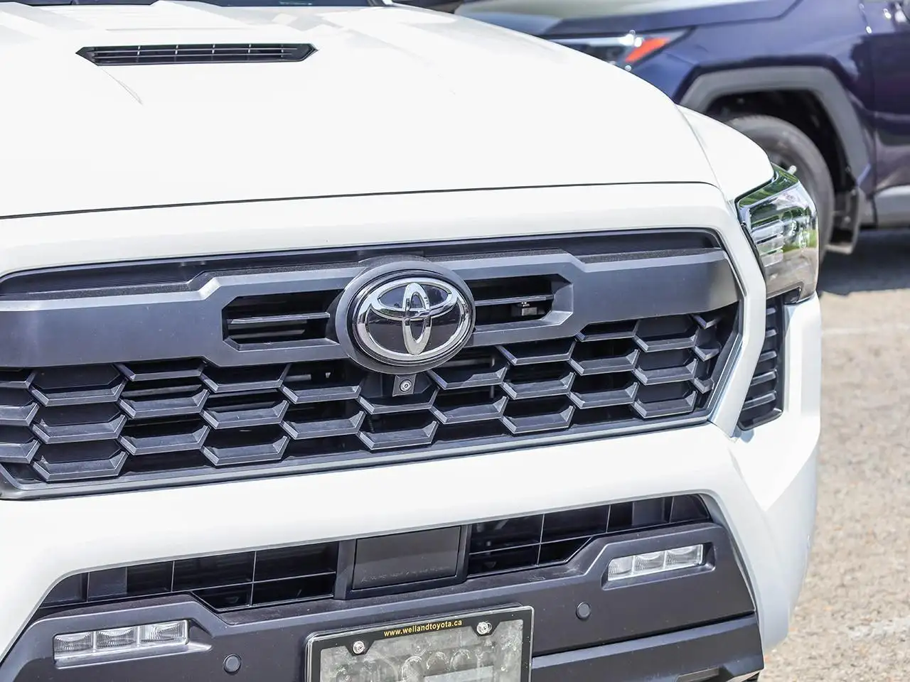Toyota Tacoma снимка Toyota Tacoma