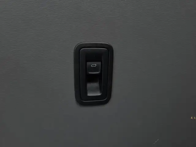 Volkswagen Transporter view 12