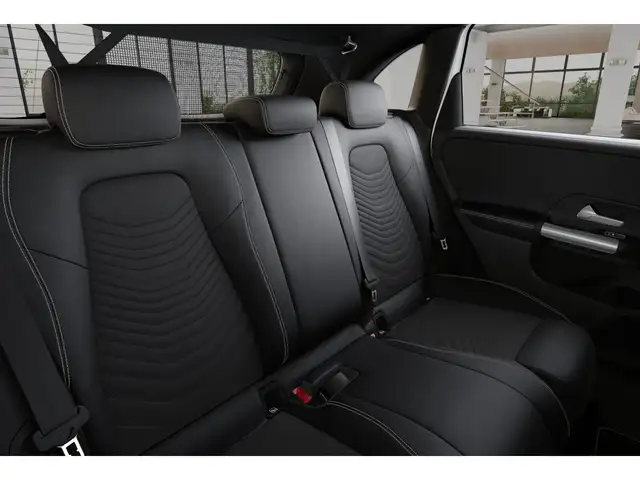 Mercedes-Benz B-Class view 24