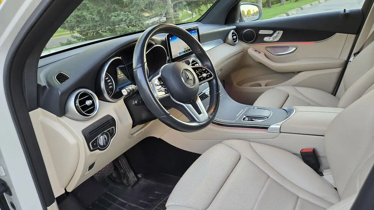 Mercedes-Benz GLC снимка Mercedes-Benz GLC