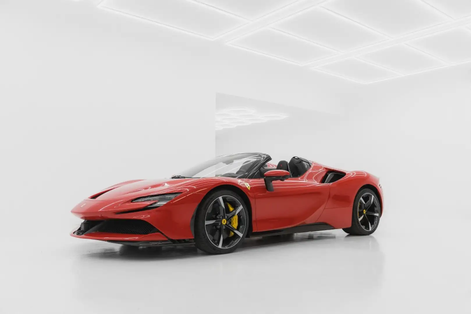 Ferrari SF90 Spider - 1