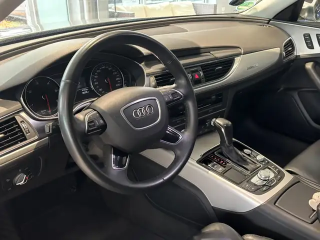 Audi A6 view 14