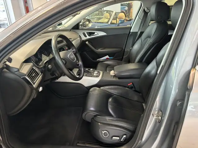 Audi A6 view 10
