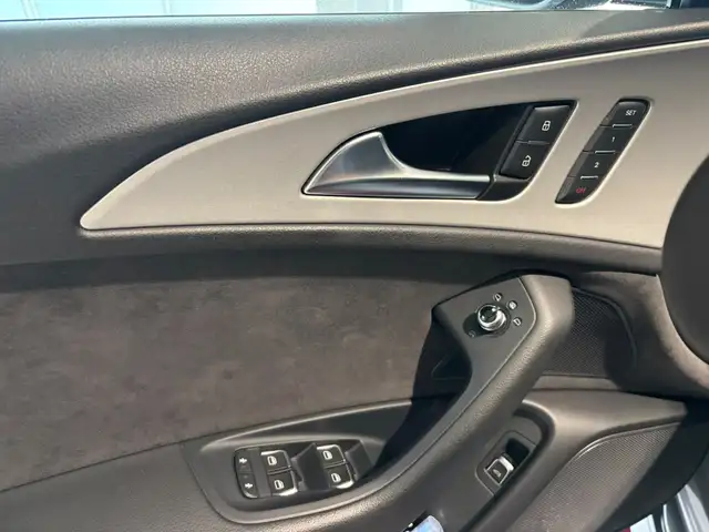 Audi A6 view 26