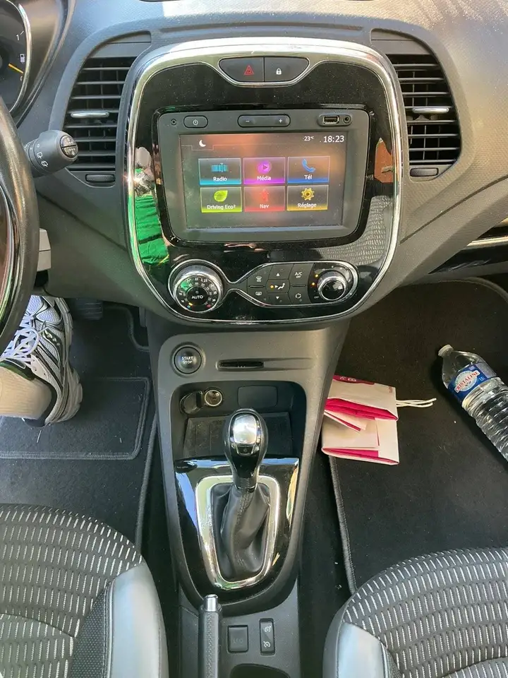 Renault Captur — photo 6