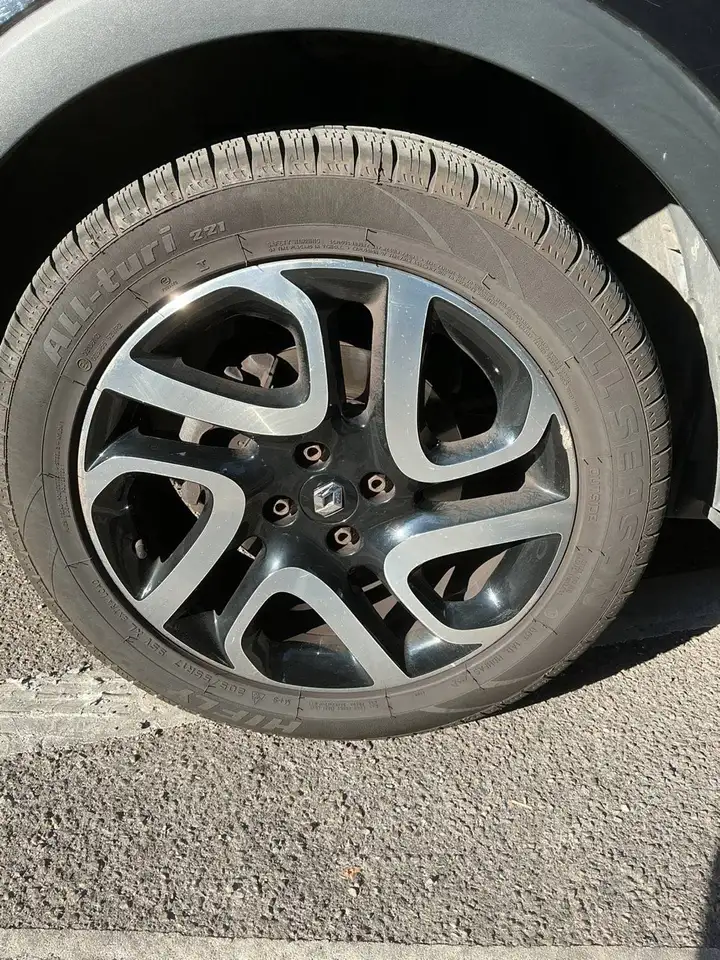 Renault Captur — photo 9