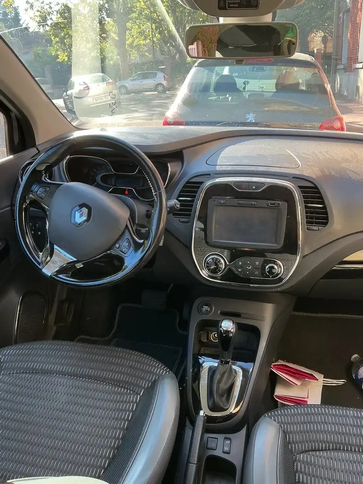 Renault Captur — photo 5
