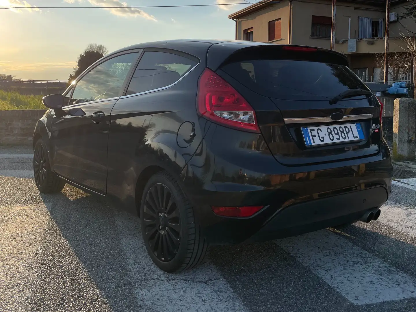 Ford Fiesta Fiesta VI 2008 3p 1.2 16v Titanium FL Nero - 2