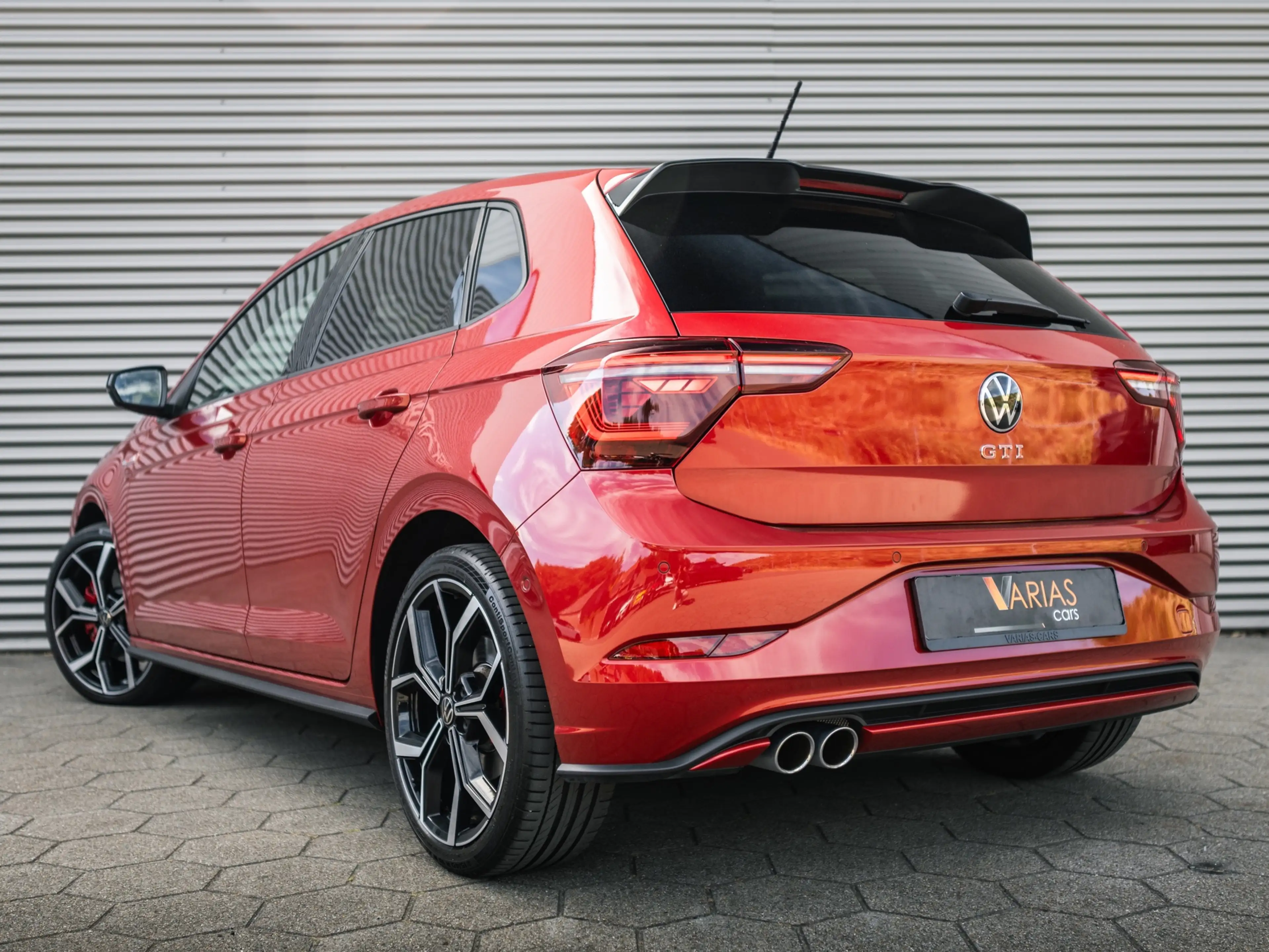 Volkswagen Polo GTI 2.0 TSI Beats Camera Keyless Blindspot — photo 8