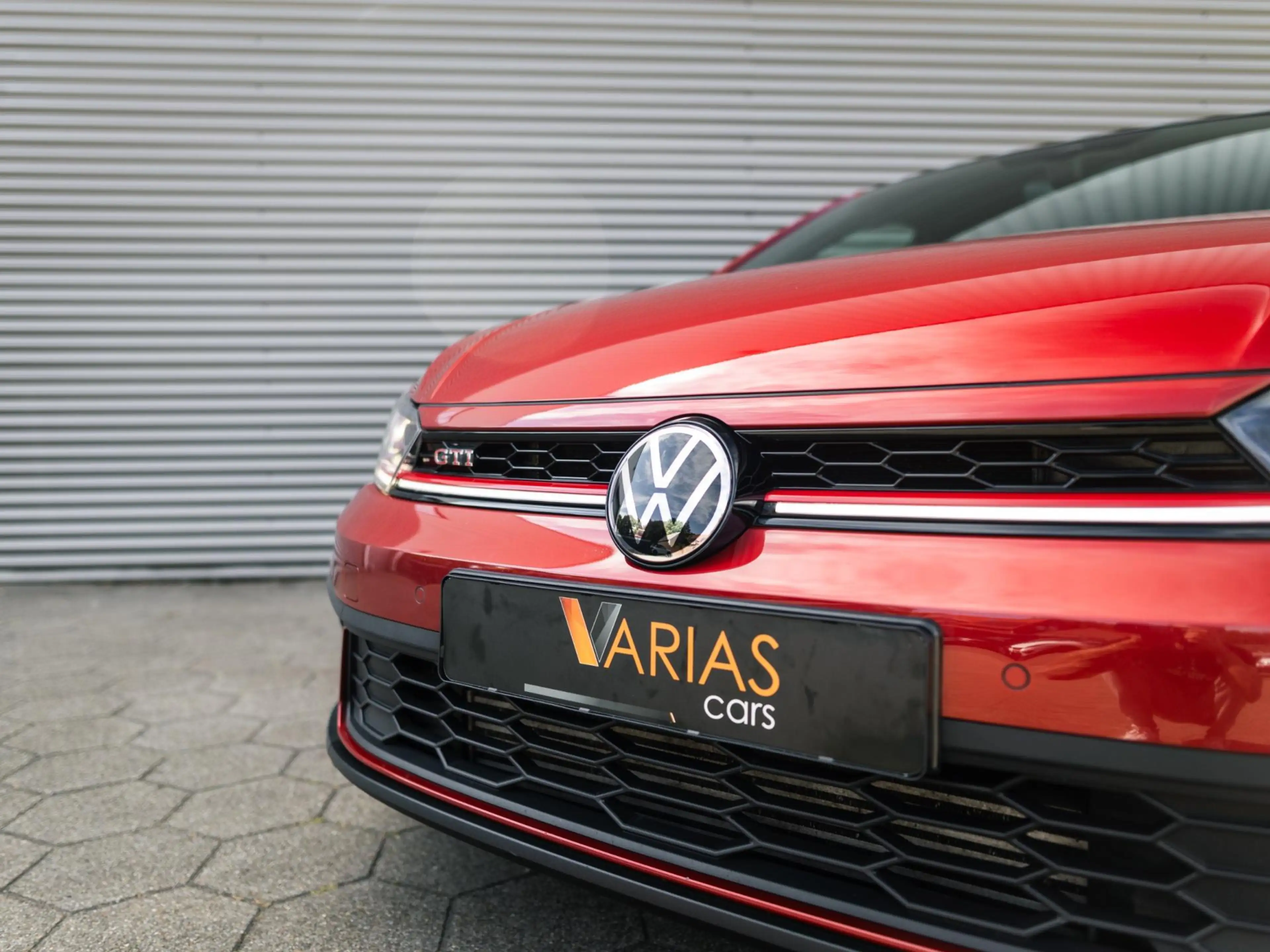 Volkswagen Polo GTI 2.0 TSI Beats Camera Keyless Blindspot — photo 2