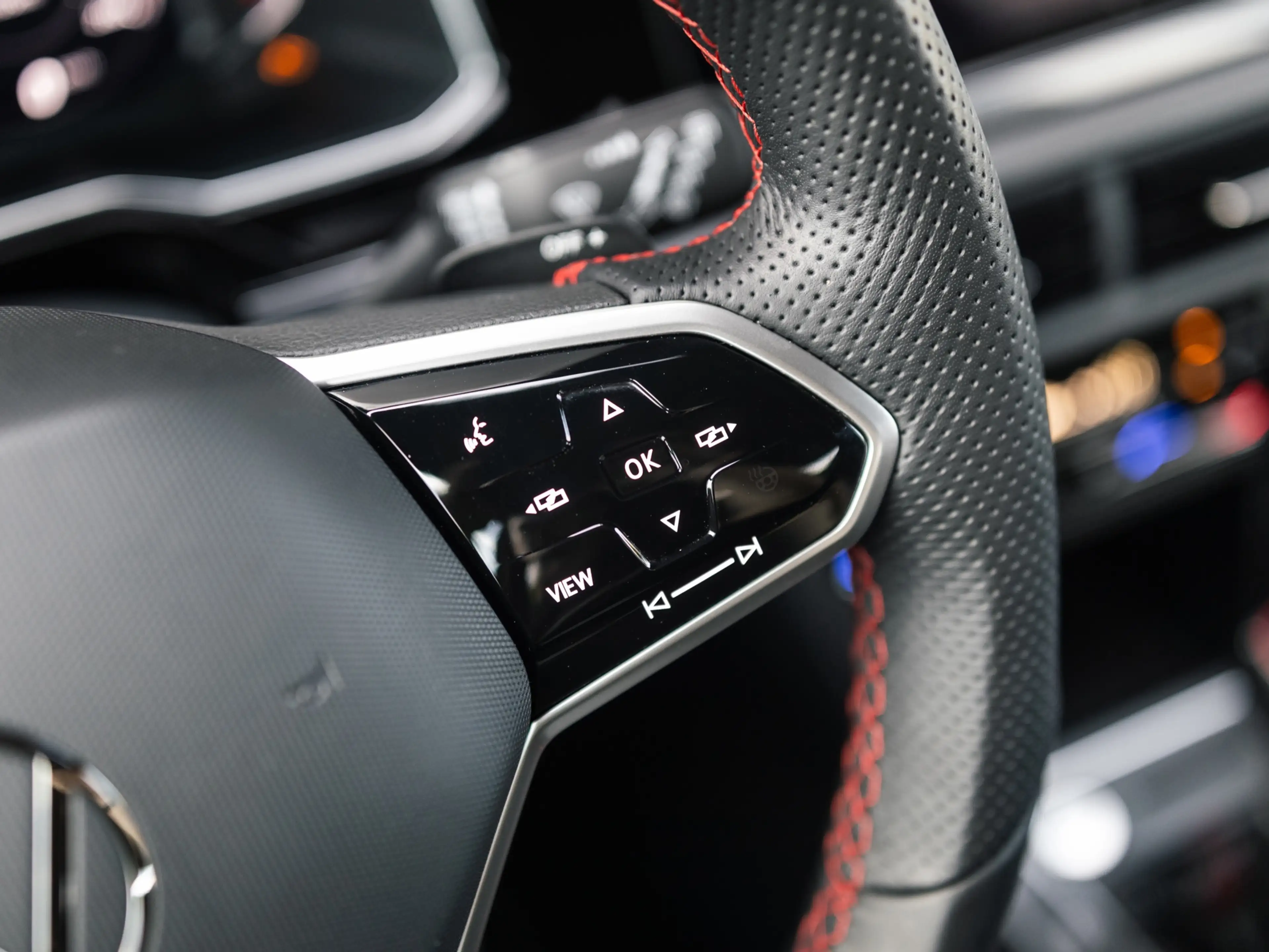 Volkswagen Polo GTI 2.0 TSI Beats Camera Keyless Blindspot — photo 28