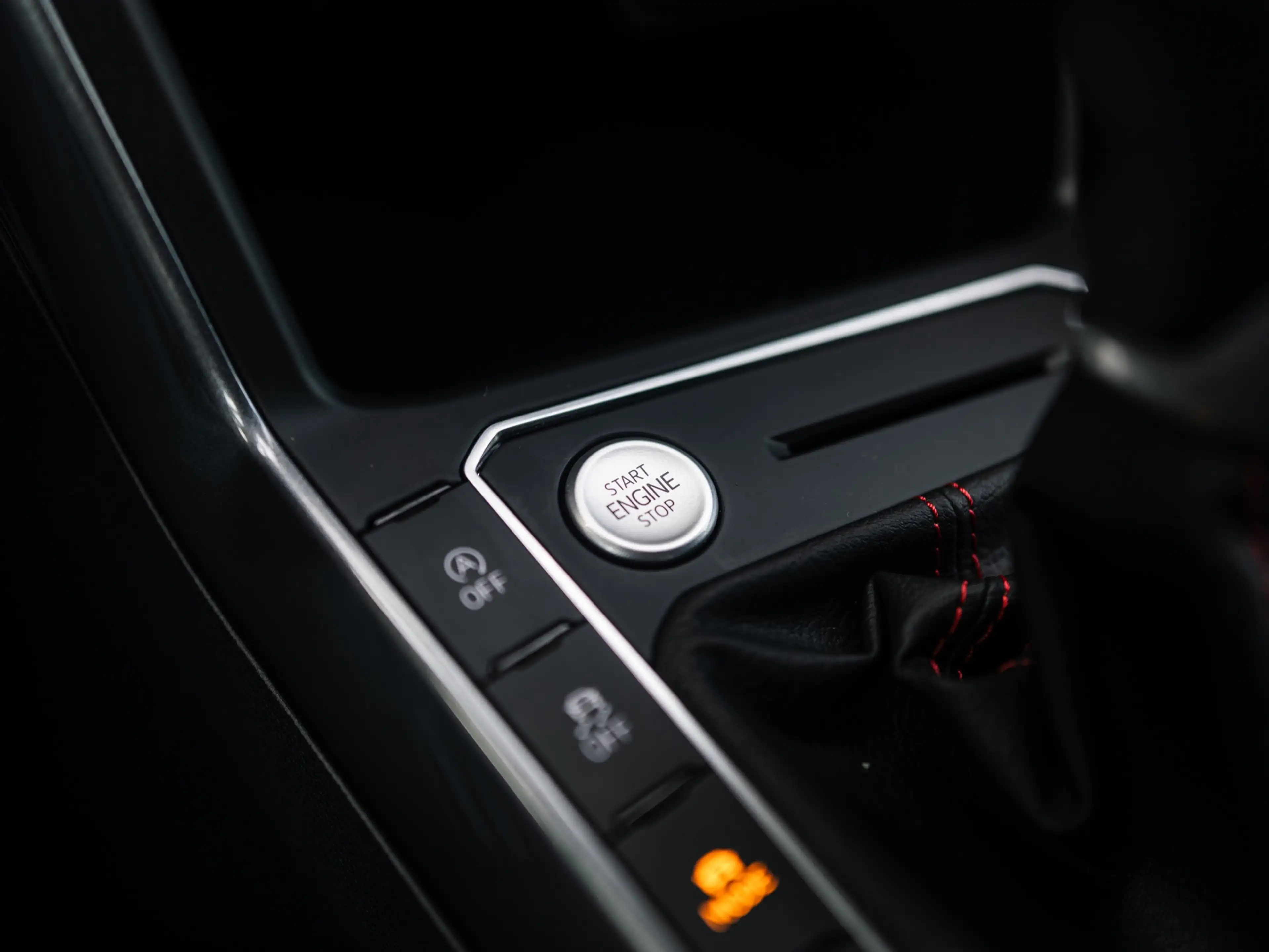 Volkswagen Polo GTI 2.0 TSI Beats Camera Keyless Blindspot — photo 42