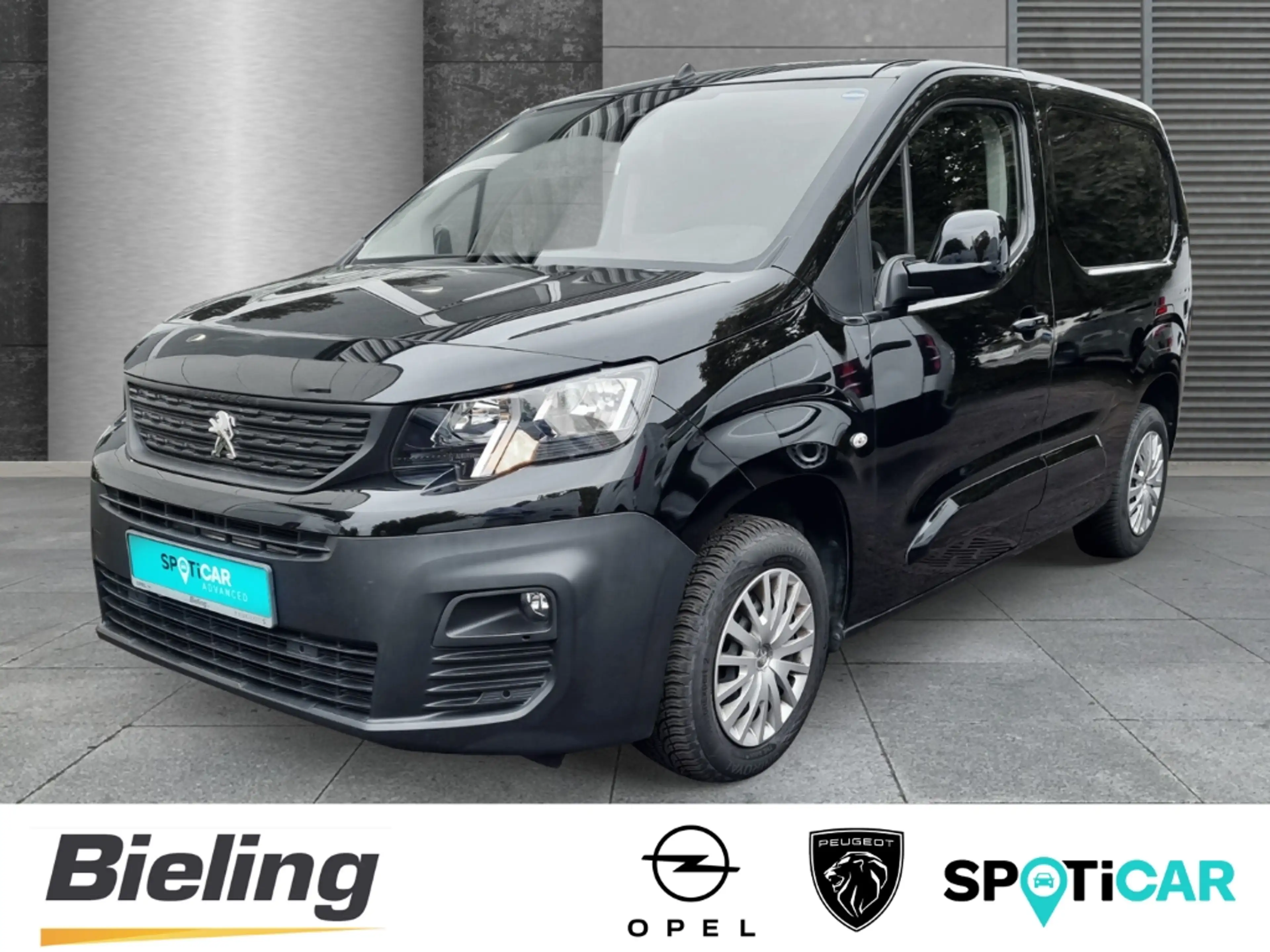 Peugeot Partner Premium L1 1.2l, NAVI, PDC , Klima, E-Fenster, ZV