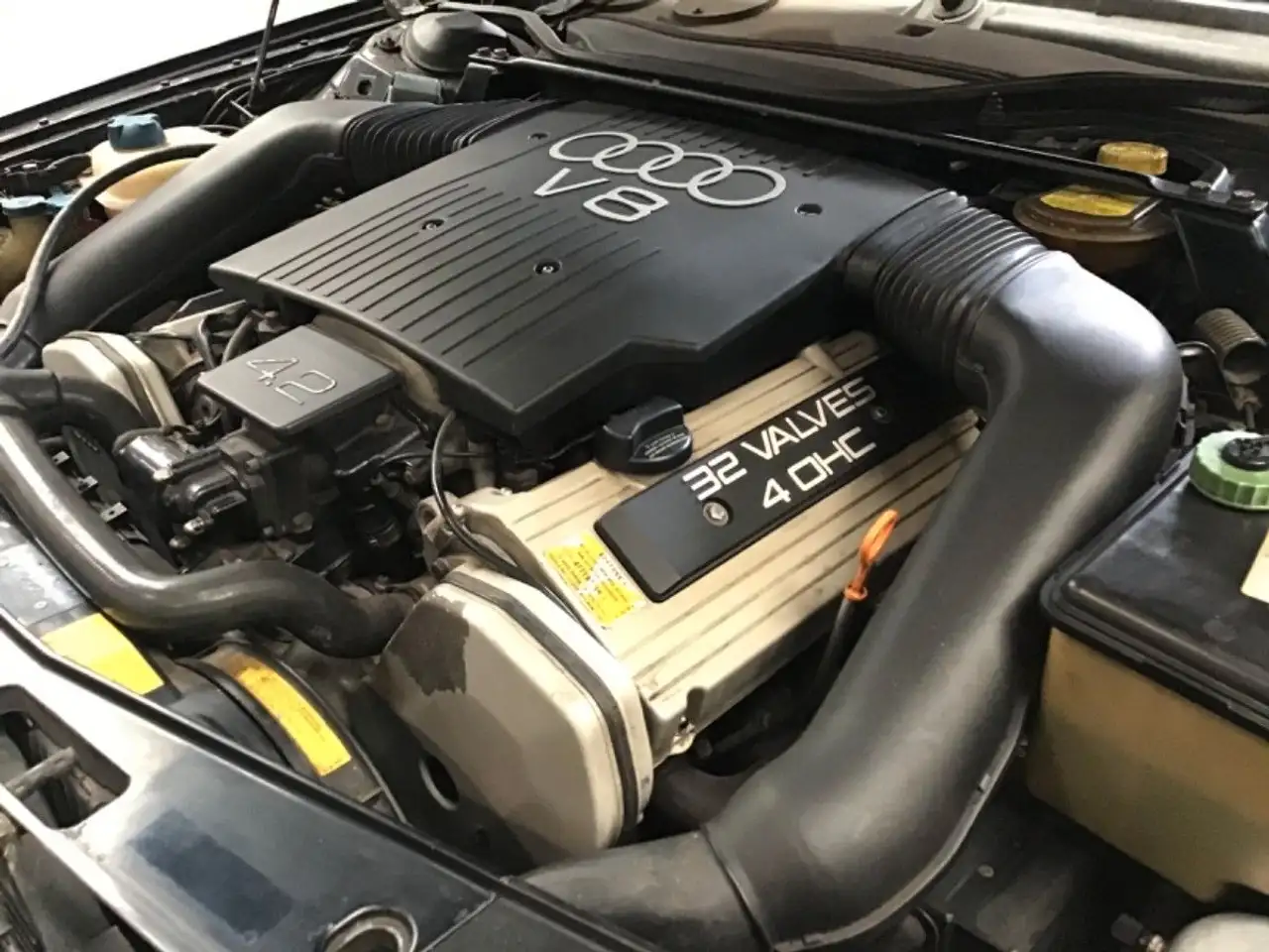 Audi V8 4.2 V8 EXKLUSIV QUATTRO 280 PS 2 HAND TÜV NEU, foto 5