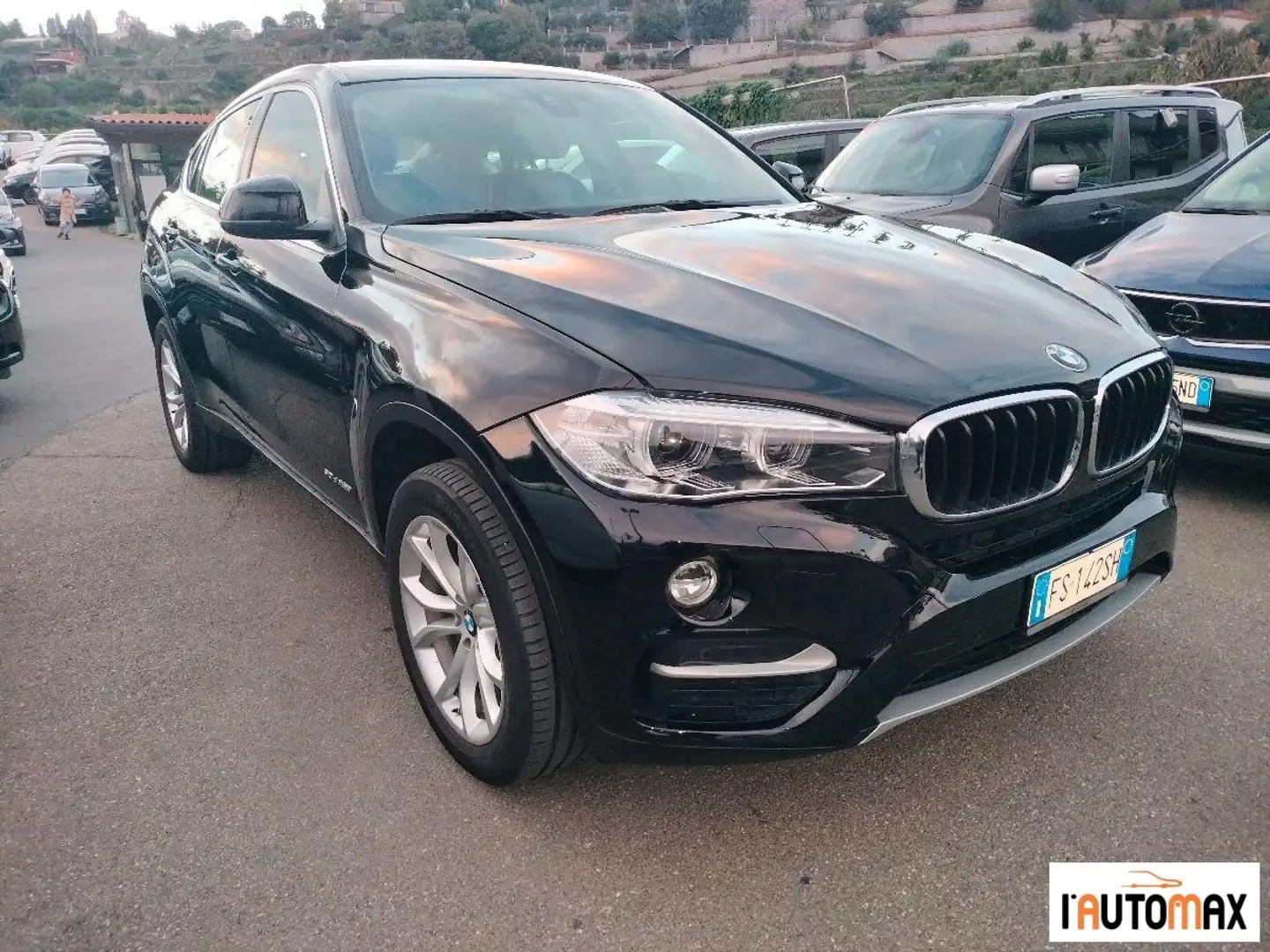 BMW X6 xDrive30d 258CV Schwarz - 1