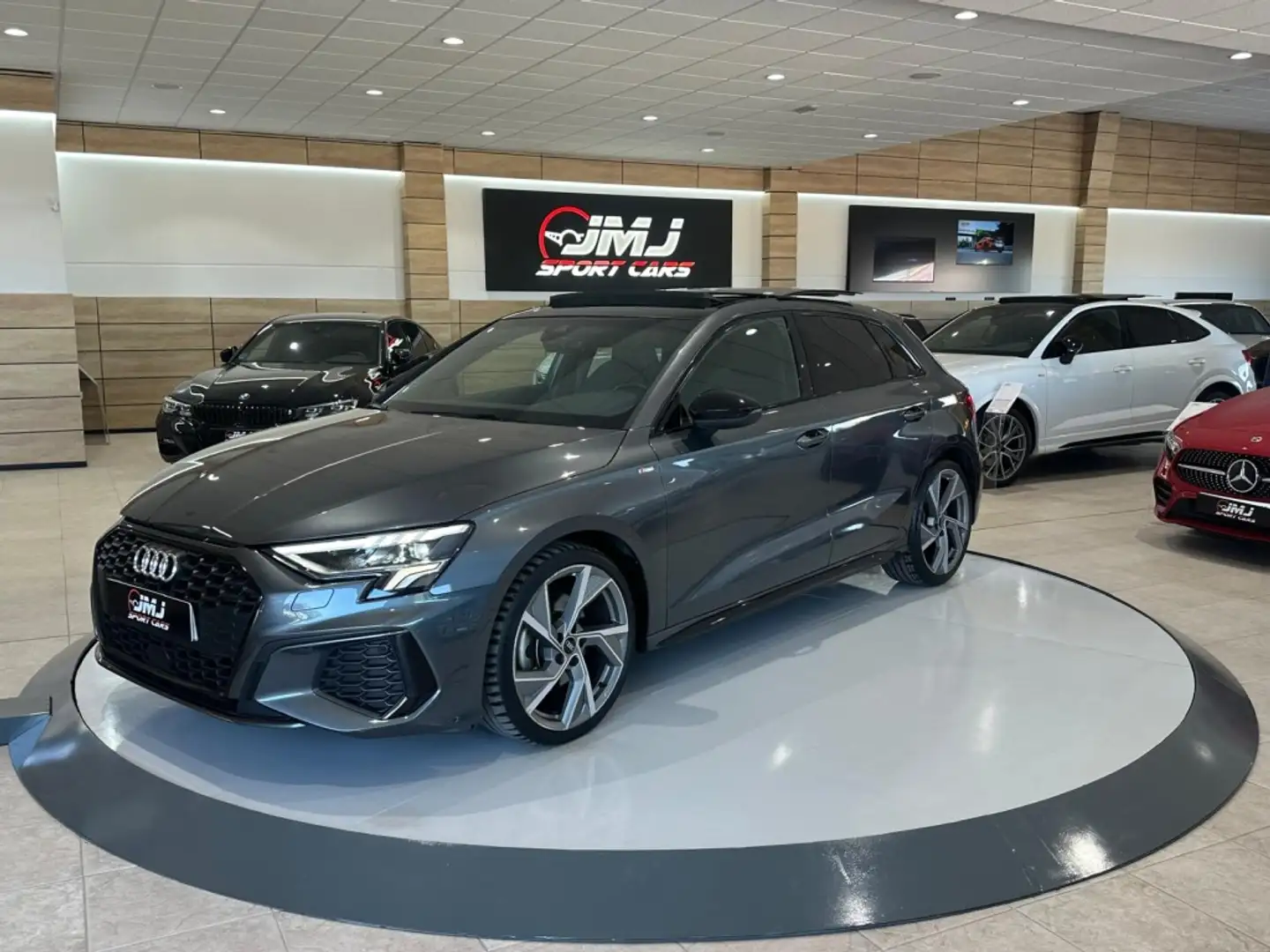 Audi A3 Sportback 35TDI Black line S tronic Gris - 1