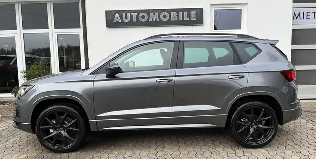 Cupra Ateca view 4