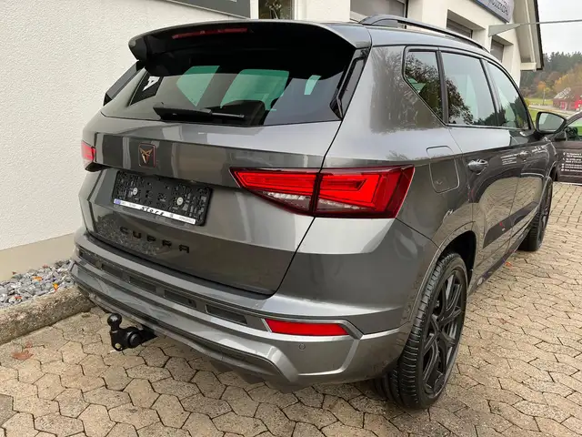 Cupra Ateca view 5