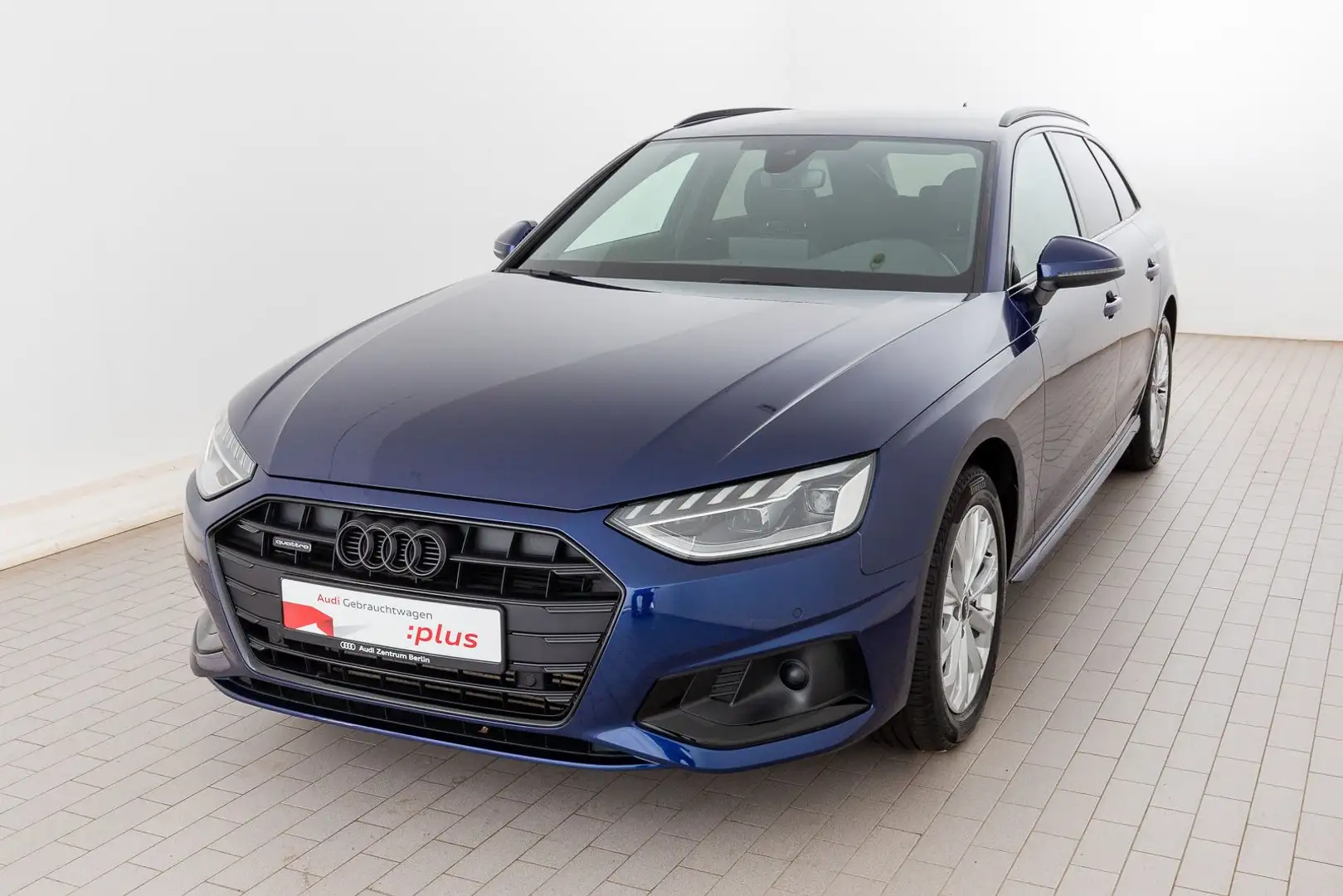 Audi A4 Advanced 40 TFSI qu. S tr. RFK LED NAVI Blau - 2
