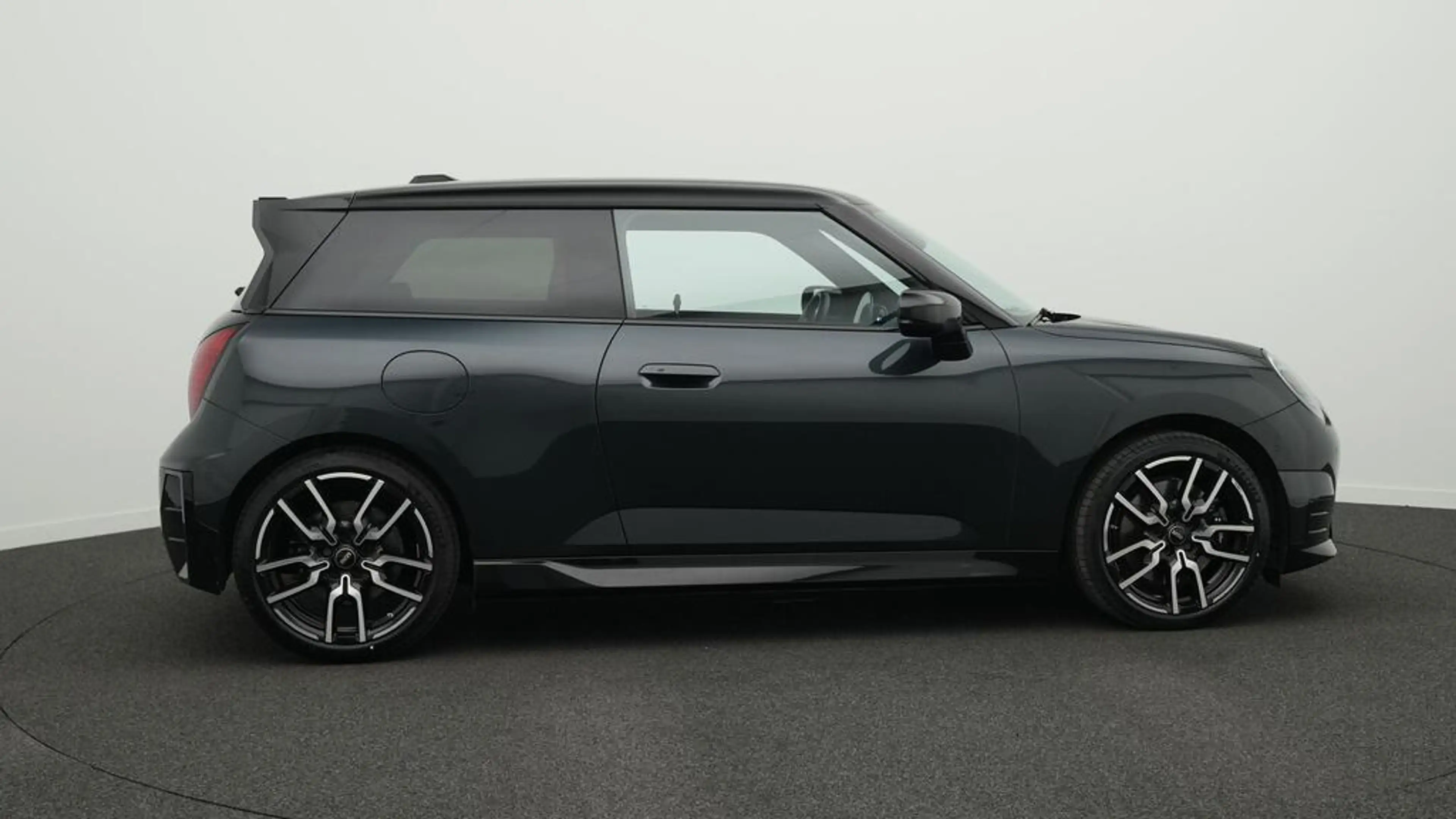 MINI Cooper E John Cooper Works Trim — photo 2