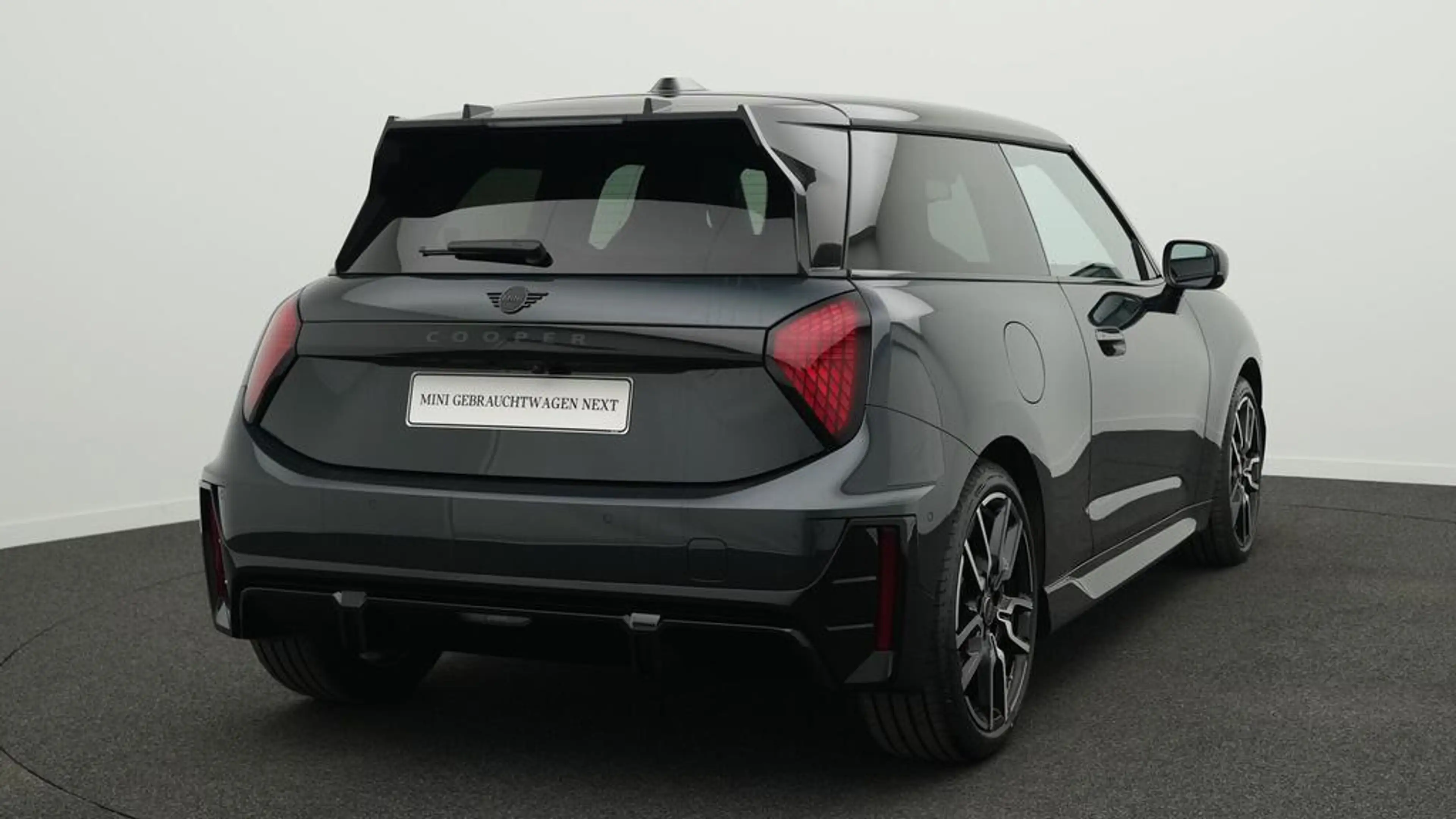 MINI Cooper E John Cooper Works Trim — photo 4