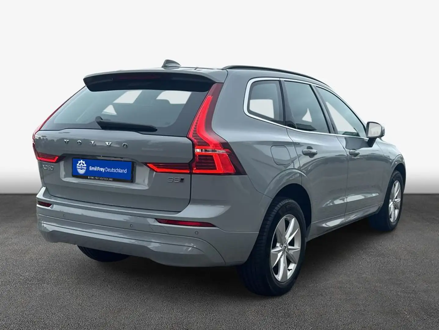 Volvo XC60 XC60 B5 B AWD Core Grijs - 2