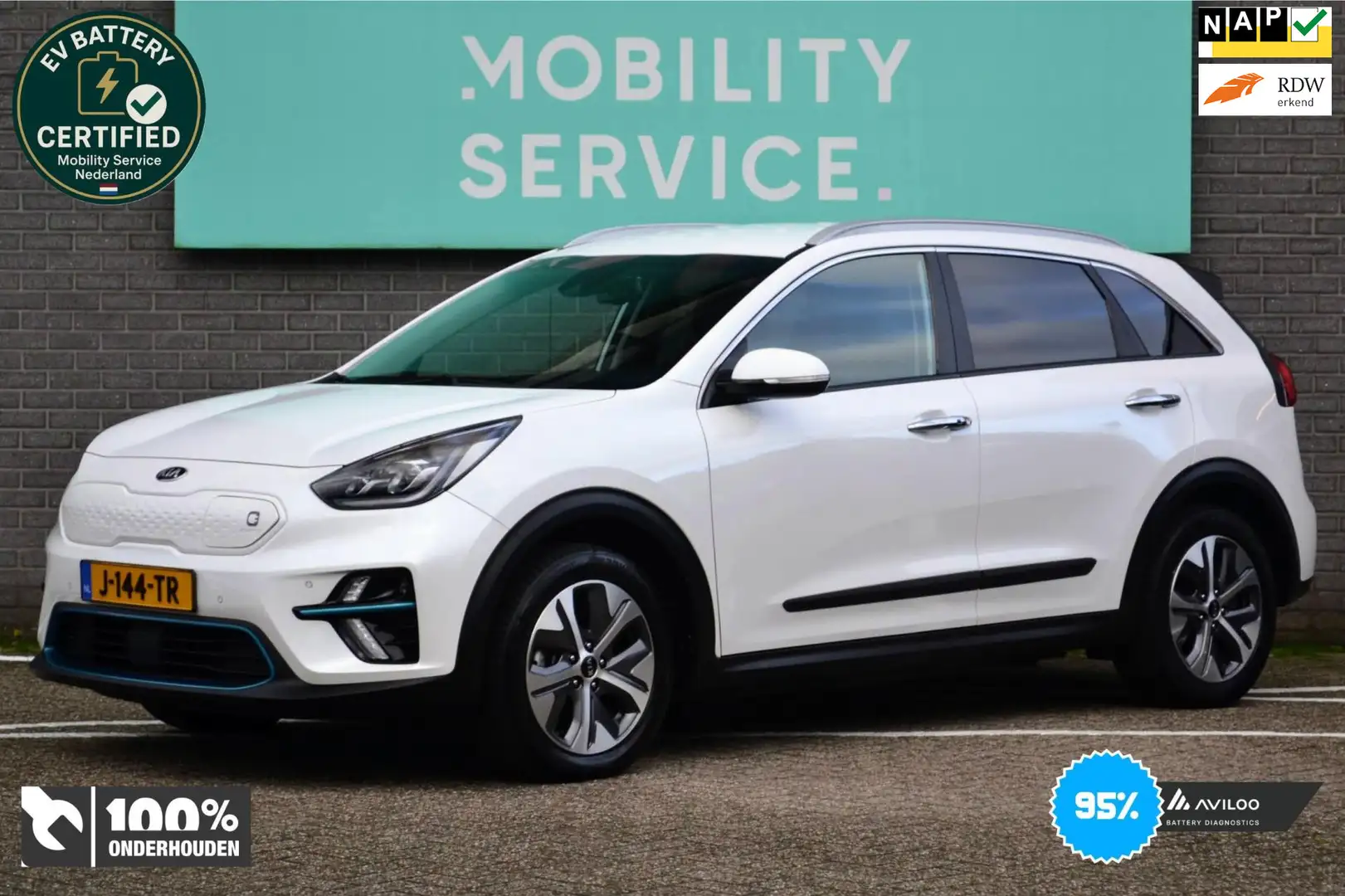 Kia e-Niro ExecutiveLine 64 kWh SOH95% Clima ACC Blanc - 1