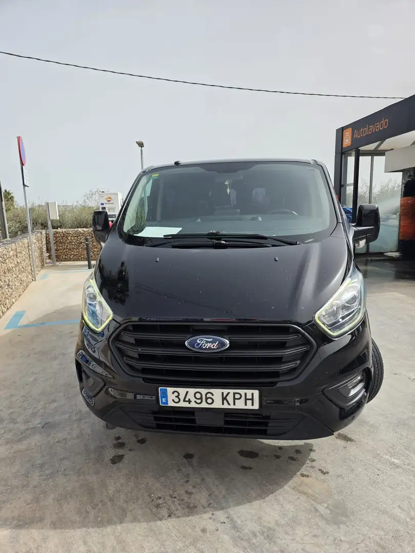 Ford Transit Custom Ford Transit Custom Kombi de 9 plazas, matriculada en 2018, con motor 2.0 TDCi de 130 CV (96 kW) Negro - 2