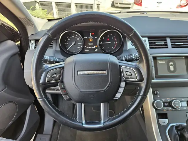 Land Rover Range Rover Evoque view 14