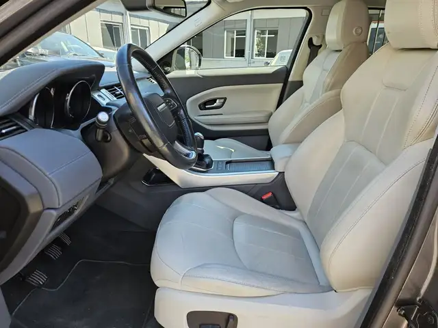 Land Rover Range Rover Evoque view 8