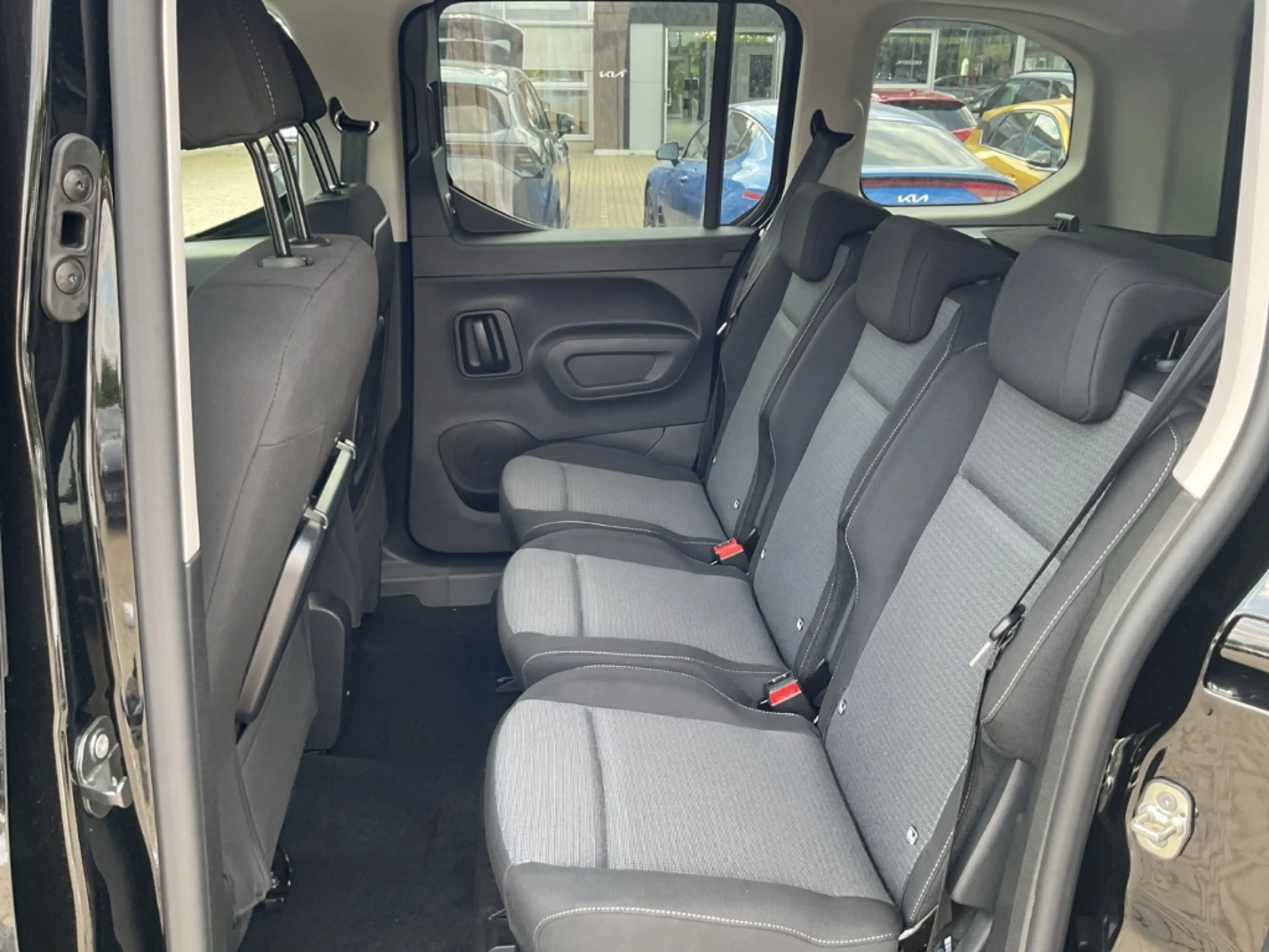 Toyota Proace City ProaceCityVersoL1Teamplayer LED ACC Apple CarPlay — photo 11