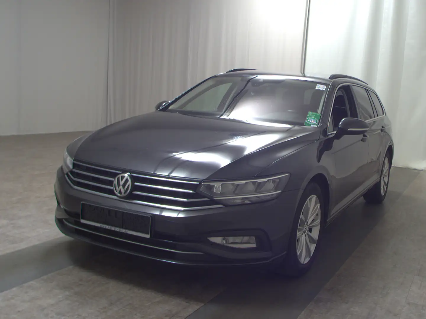 Volkswagen Passat Var. 2.0 TDI Business Navi LED AHK ACC Szary - 2