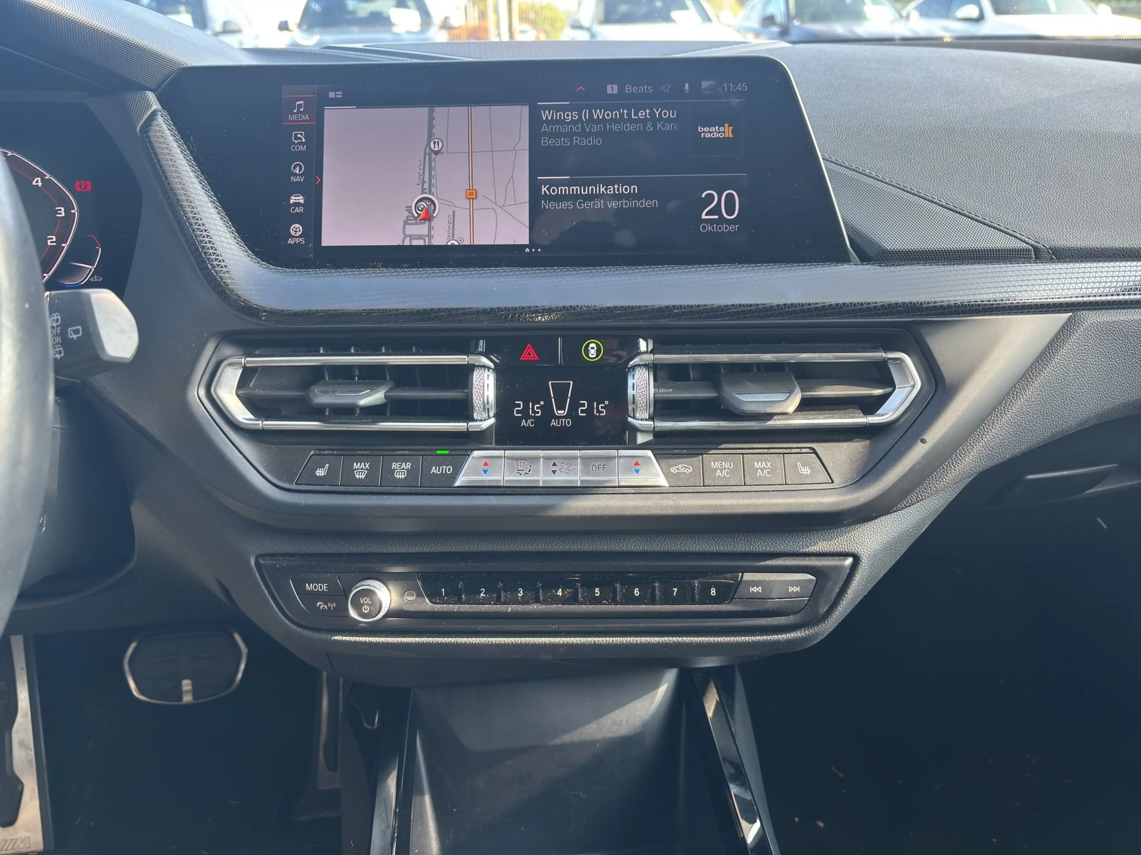 BMW M1 i xDrive 5-Türer Panorama HuD ACC Hifi — photo 10
