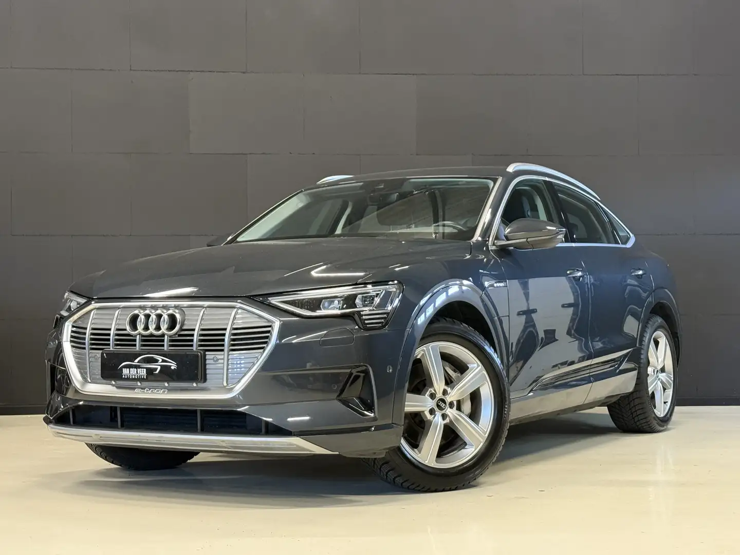 Audi e-tron Sportback 55 quattro Business edition 95 kWh | Nav Grijs - 1