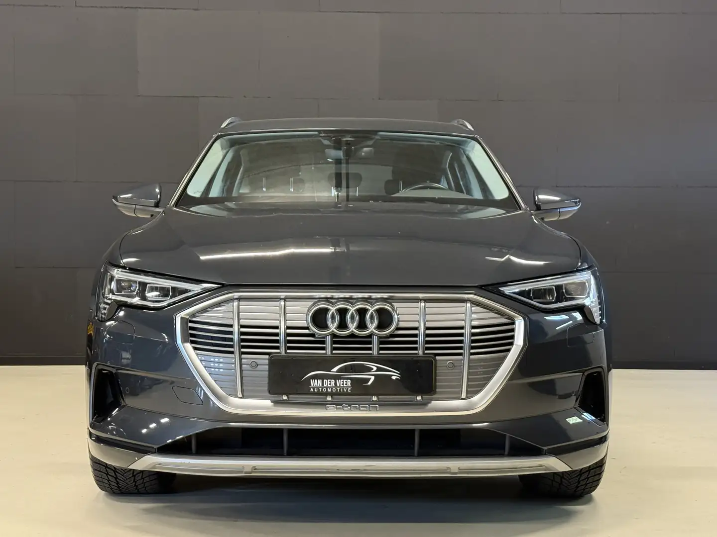 Audi e-tron Sportback 55 quattro Business edition 95 kWh | Nav Grijs - 2