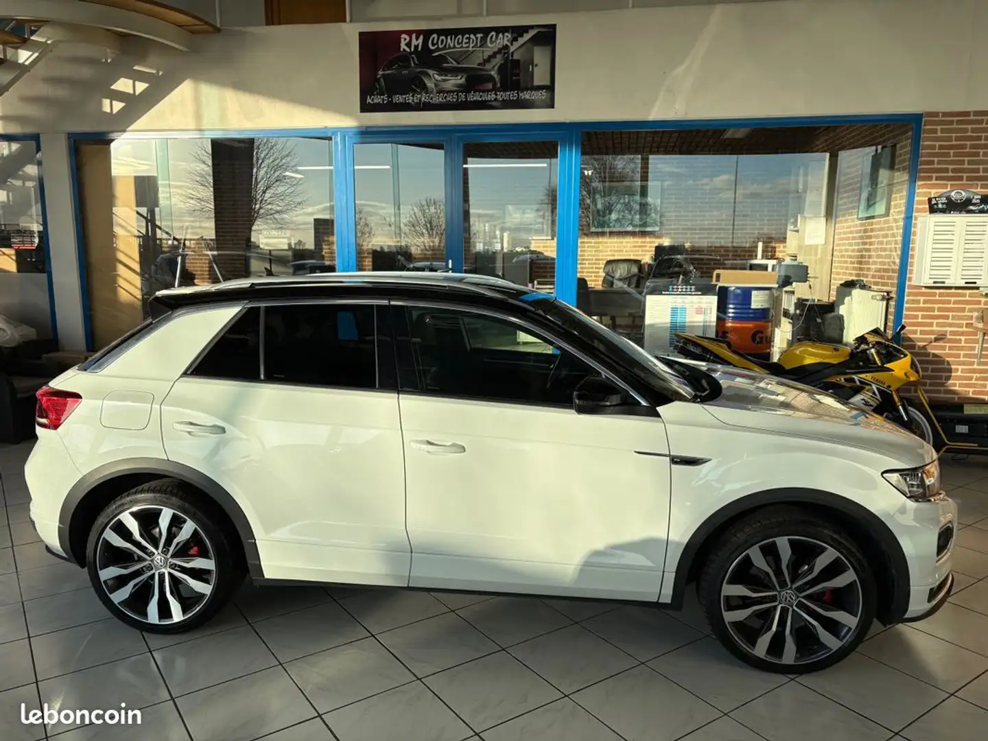 Volkswagen T-Roc T ROC R LINE 2.0 TSI 190CH 4MOTIONS DSG GPS-LED-VIRTUAL-JANTES 19 SUZUKA-CAMERA-CARPLAY-ATTACHE REM Blanc - 2