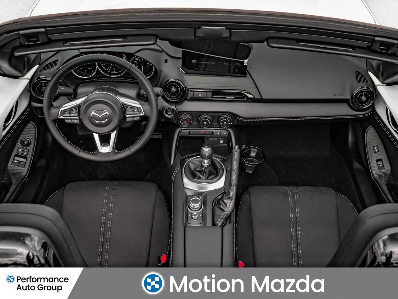Mazda MX-5 Miata снимка Mazda MX-5 Miata