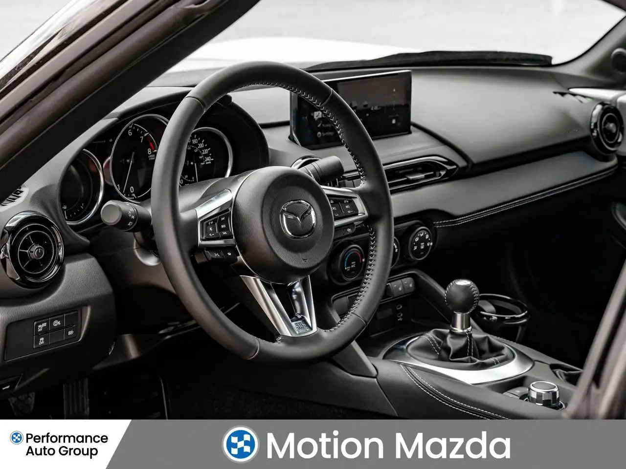 Mazda MX-5 Miata снимка Mazda MX-5 Miata