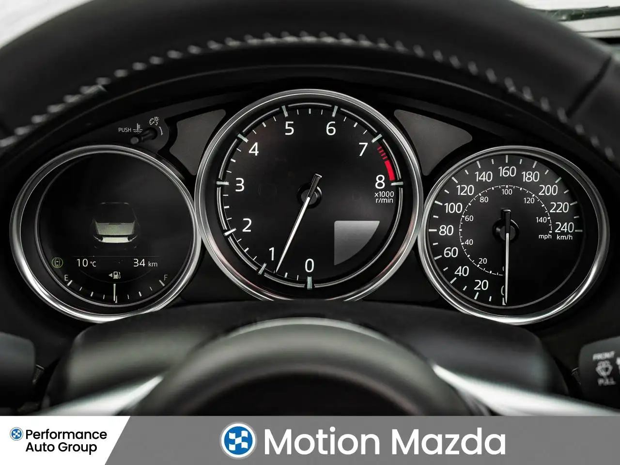 Mazda MX-5 Miata снимка Mazda MX-5 Miata