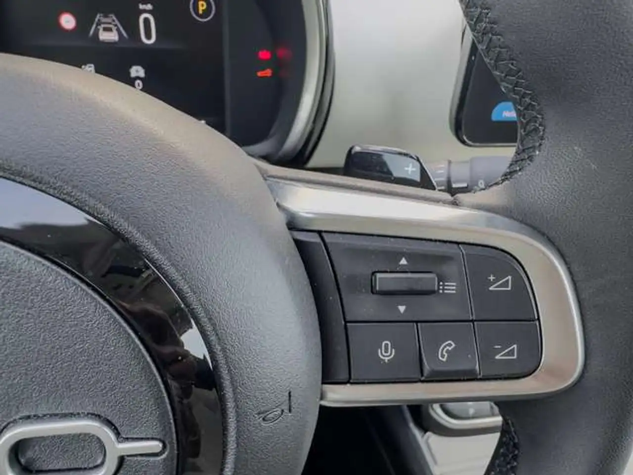 Fiat 600 1.2 Hybrid 'La Prima' /Full Option/ Automaat / Gar 12