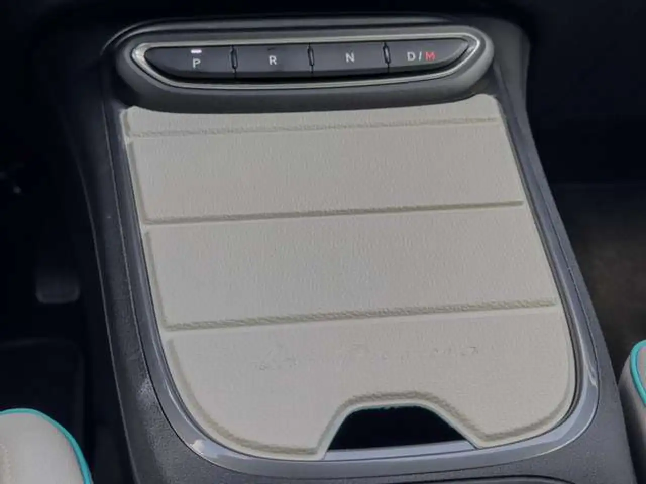 Fiat 600 1.2 Hybrid 'La Prima' /Full Option/ Automaat / Gar 17
