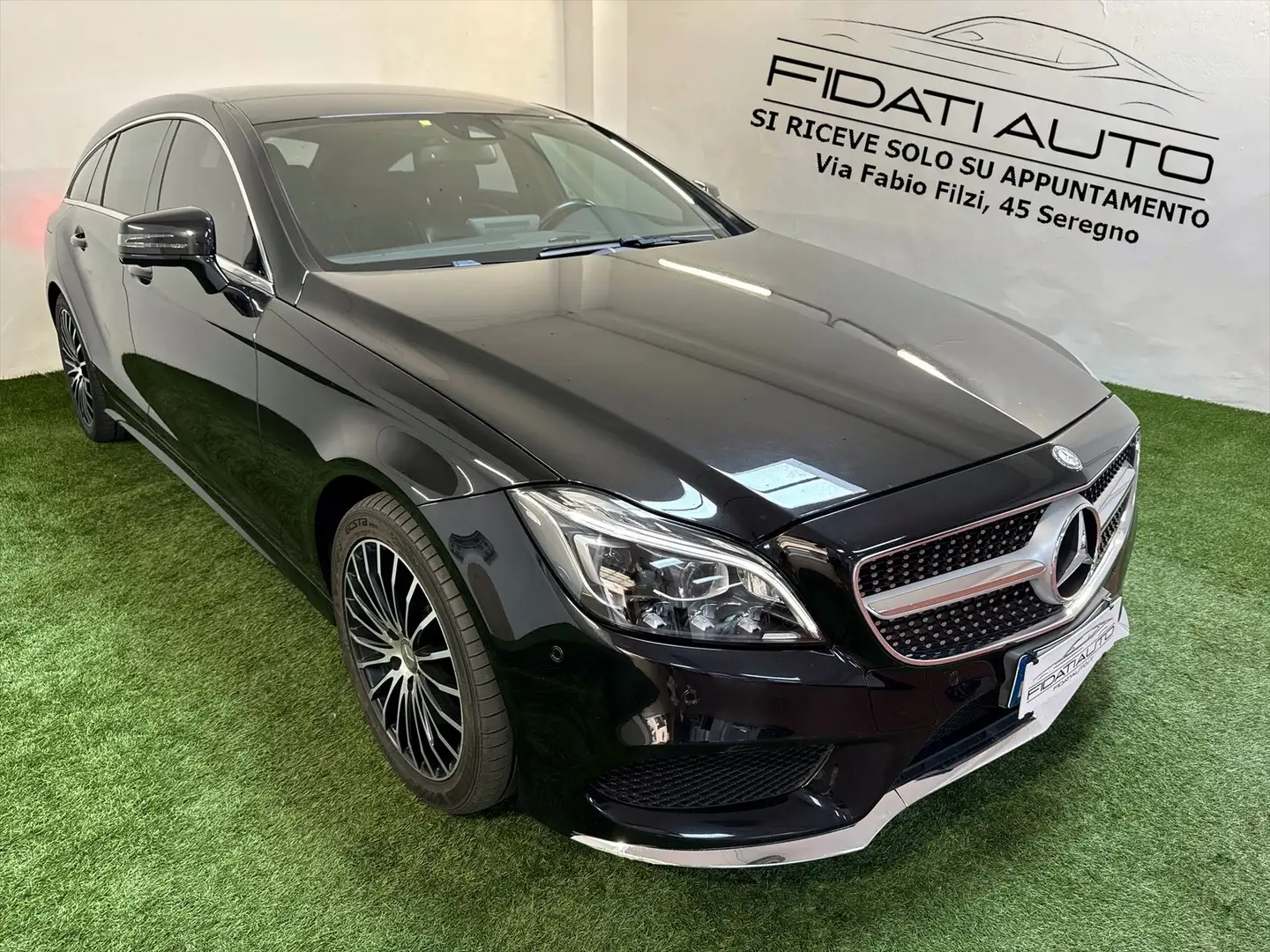 Mercedes-Benz CLS 250 Premium 4matic FULL OPTIONAL S.B. AMG LINE Noir - 1