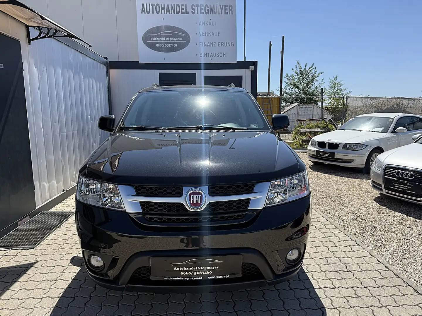 Fiat Freemont 2,0 Multijet II 140 Lounge Schwarz - 2