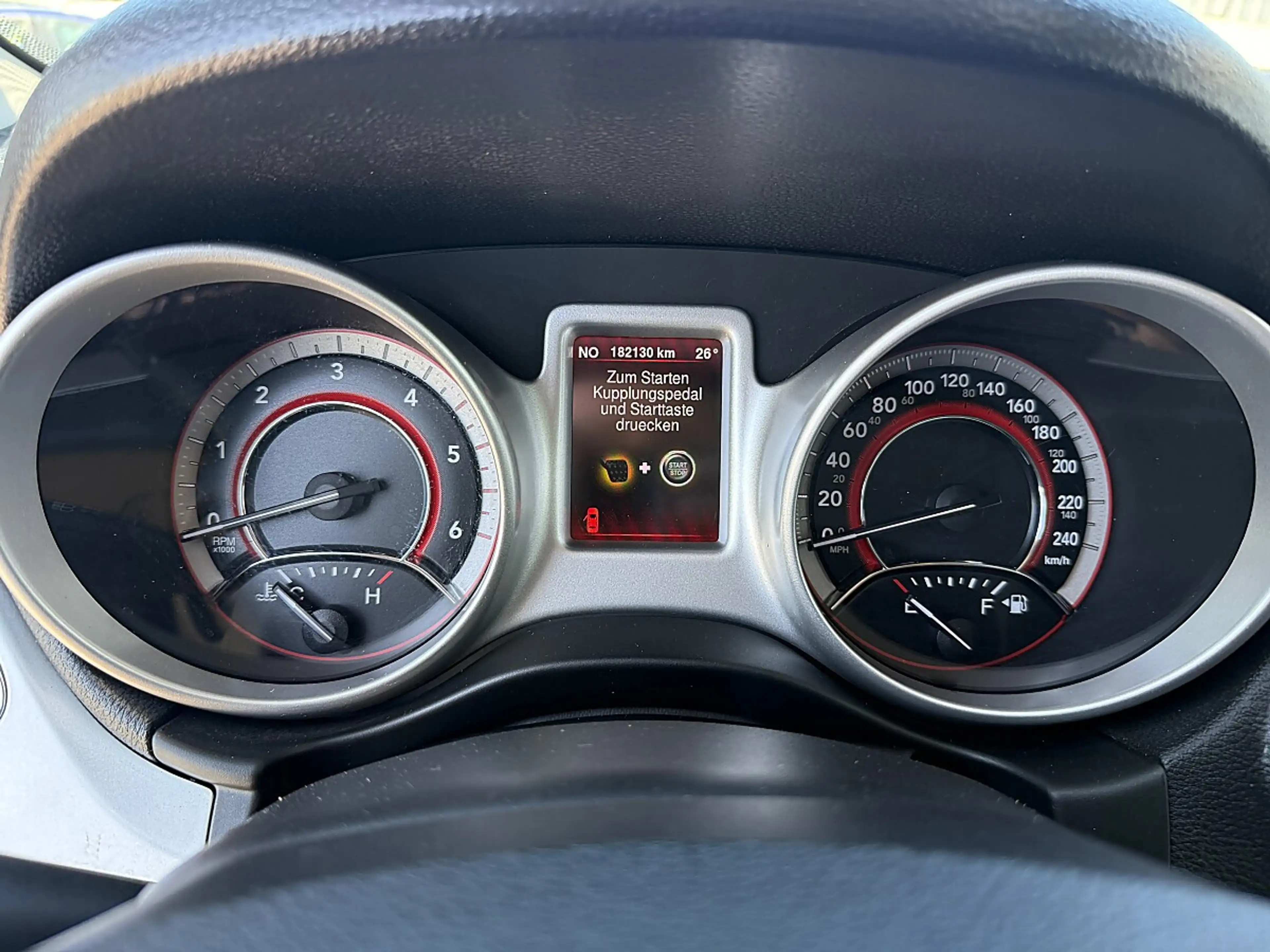 Fiat Freemont 2,0 Multijet II 140 Lounge — photo 8