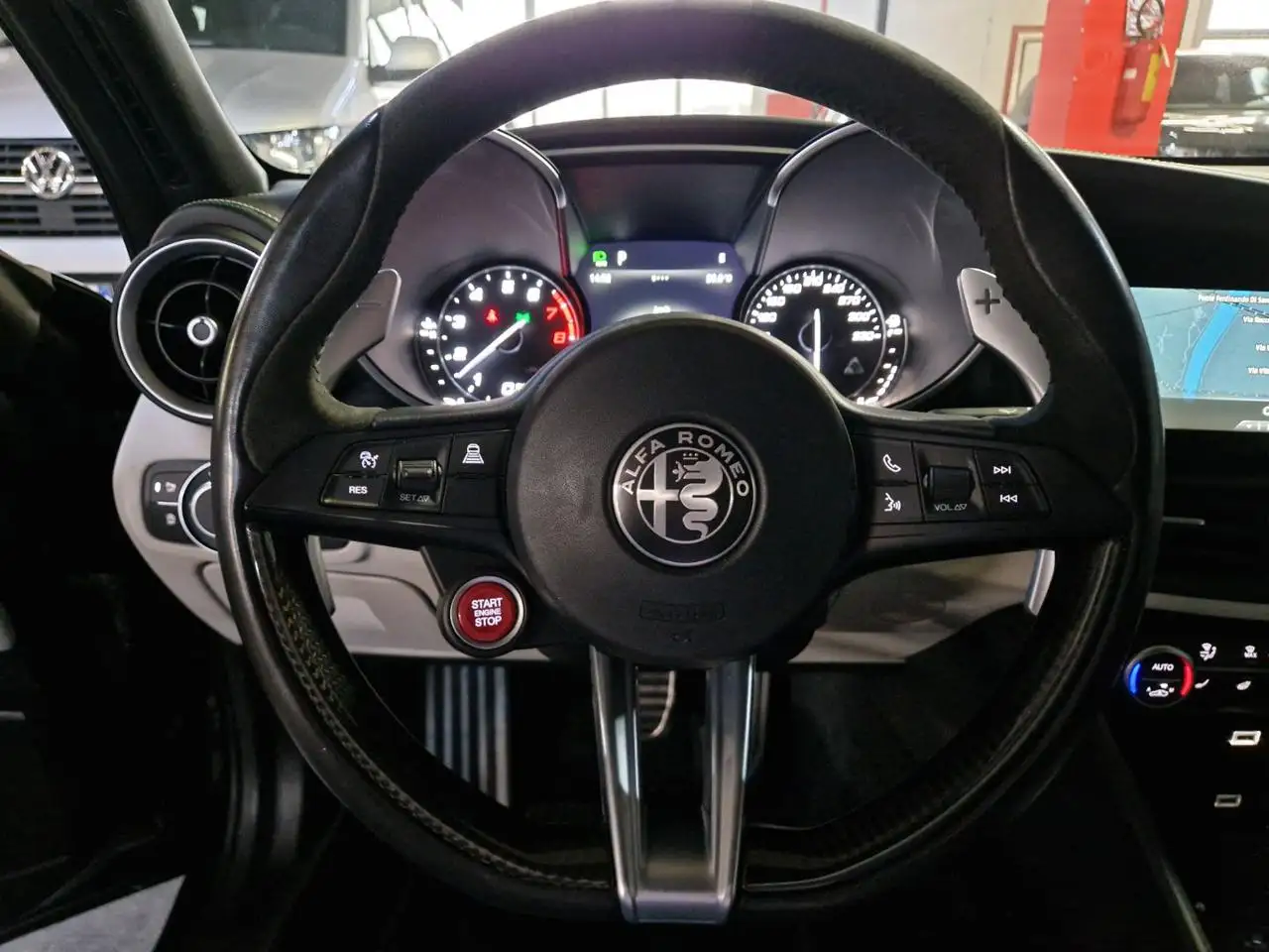 Alfa Romeo Giulia 2021 — фото 13