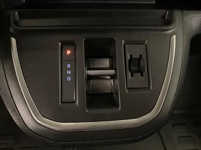 Opel Vivaro view 13