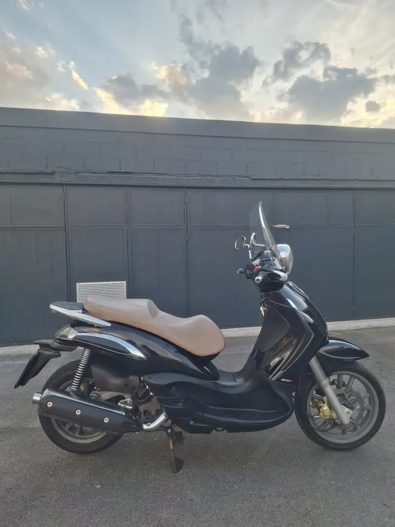 Piaggio Beverly 400 tourer Nero - 2