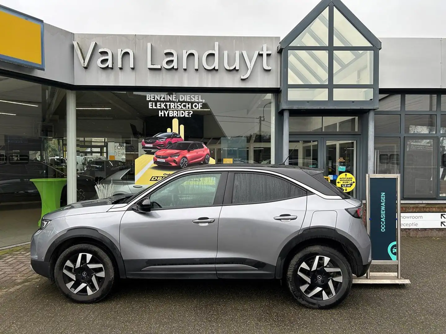 Opel Mokka ELEGANCE 1.2 TURBO MT6 S/S Argent - 1